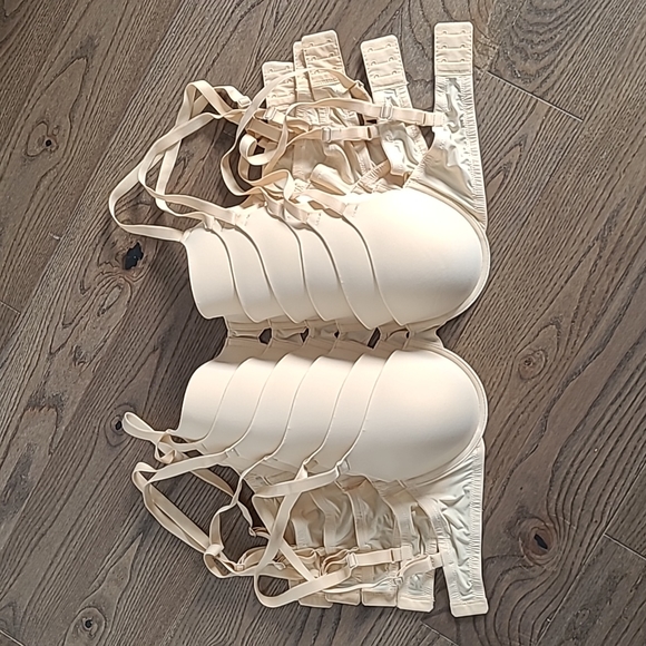 6 x NWOT Forever 21 Nude Underwire Bra - Picture 1 of 3